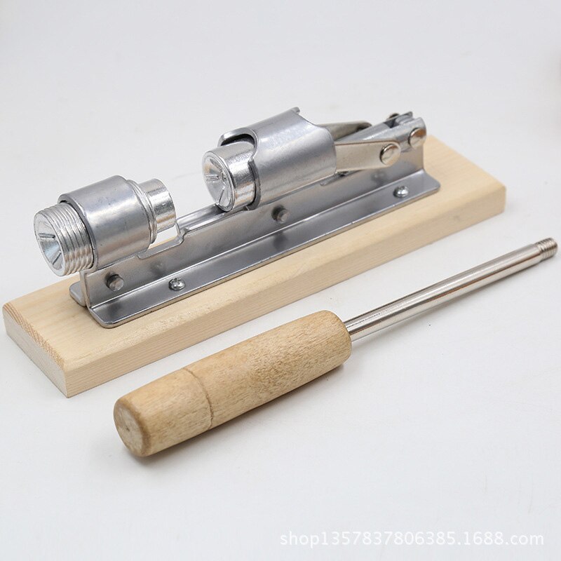 #151 1Pcs Fast Opener Nut Cracker Portable Manual Kitchen Tools Metal Walnut Nutcracker Mechanical Sheller Walnut Plier Kitchen Tool